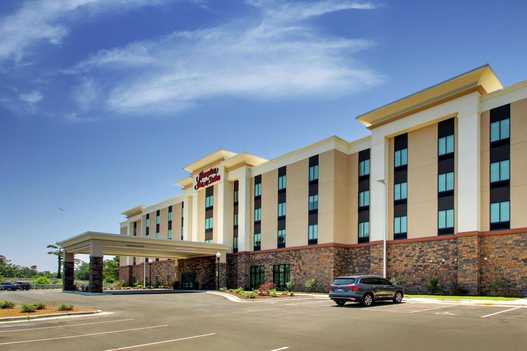Hampton Inn & Suites By Hilton Southport Exterior foto